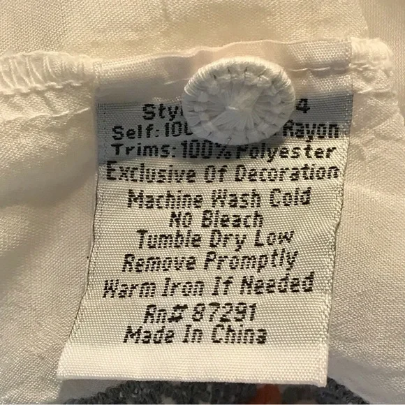 JOHNNY WAS White Rayon Tunic Blouse Top Colorful Floral EMBROIDERY Size Small - Picture 11 of 11